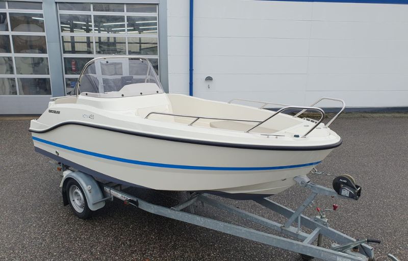 Quicksilver Activ 455 Open