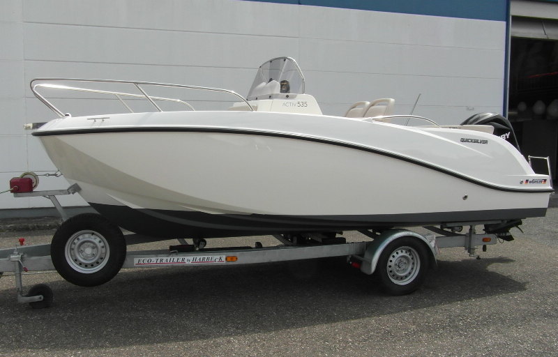 Quicksilver Activ 535 Open