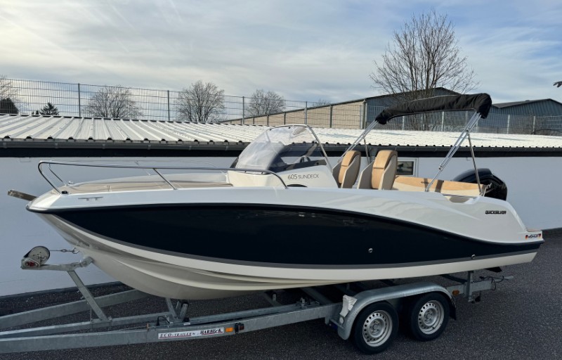 Quicksilver Activ 605 Sundeck MJ 2020