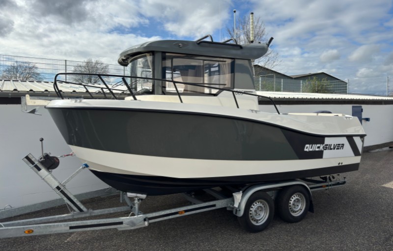 Quicksilver Captur 605 Pilothouse