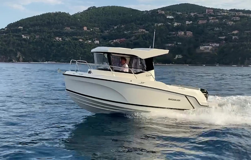 Quicksilver Captur 625 Pilothouse